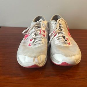 Nike Flex Supreme TR4 Sneakers